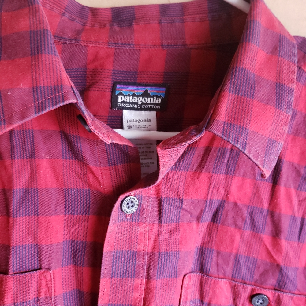 PATAGONIA MEN'S LONG-SLEEVED PIMA COTTON SHIRT